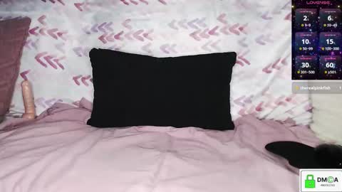 Lola online show from October 27, 2025, 7:12 am