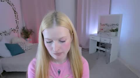 Laly online show from October 2, 2025, 12:34 pm