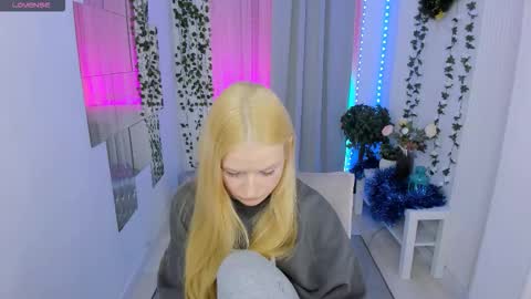 Laly online show from January 7, 2026, 4:31 pm