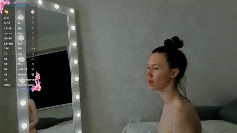 Lama online show from February 11, 2025, 9:14 pm