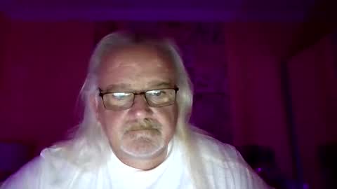 Snapshot of lamabama chatting on September 9, 2025, 10:42 pm lamabama online show from September 9, 2025, 10:42 pm