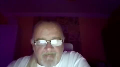 Snapshot of lamabama chatting on April 14, 2026, 9:10 pm lamabama online show from April 14, 2026, 9:10 pm