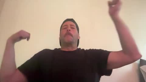 Snapshot of lampin1 chatting on November 25, 2025, 5:57 pm lampin1 online show from November 25, 2025, 5:57 pm