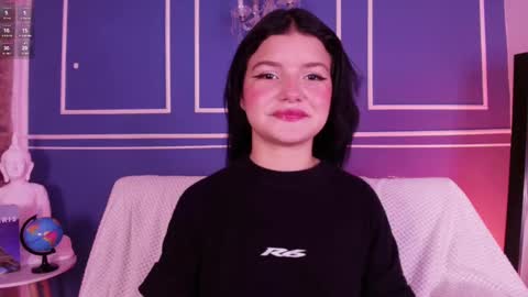  Lana  online show from November 19, 2025, 11:21 am