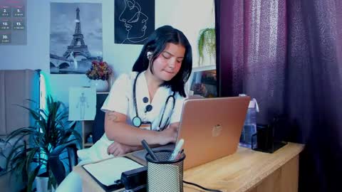 Lana  online show from June 4, 2026, 7:09 pm