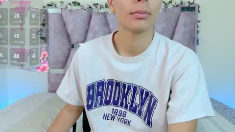 Lana online show from November 18, 2025, 9:25 am