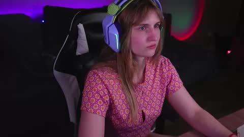 Kay online show from September 30, 2025, 8:58 pm