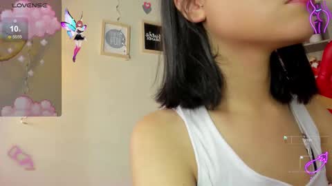 Lana online show from September 25, 2025, 3:16 pm