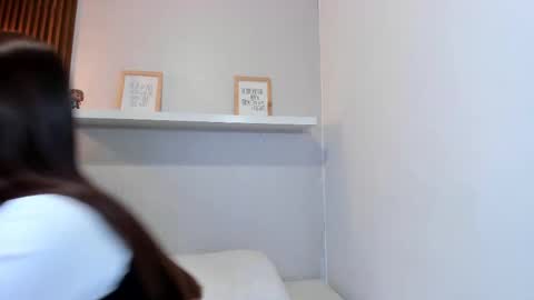 Lana     igauroraaaaaaaaa 1 online show from October 19, 2025, 2:01 am