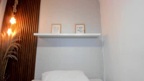 Lana     igauroraaaaaaaaa 1 online show from March 13, 2026, 12:50 am