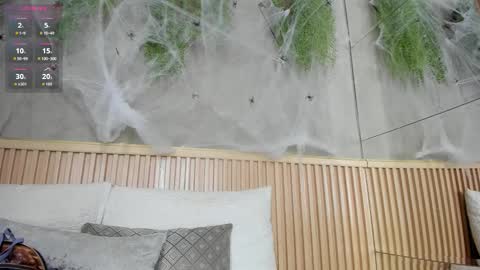 lana_lann online show from October 19, 2025, 11:55 am