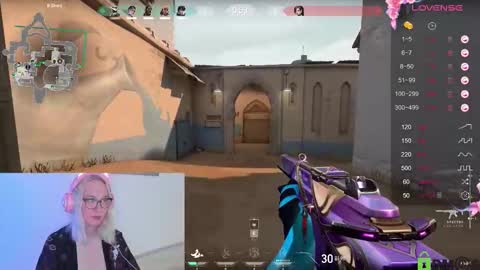 Snapshot of lana_lunar chatting on October 12, 2025, 12:04 pm Lana online show from October 12, 2025, 12:04 pm