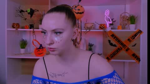 Snapshot of lana_of chatting on November 2, 2025, 9:22 am lana_of online show from November 2, 2025, 9:22 am