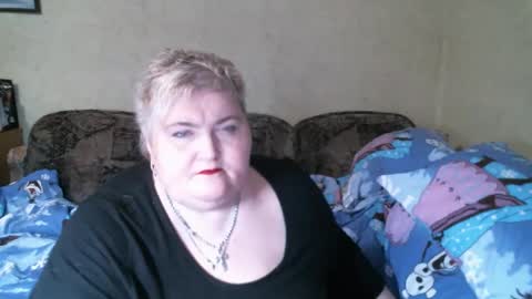 lanacat555 online show from February 5, 2025, 9:07 pm