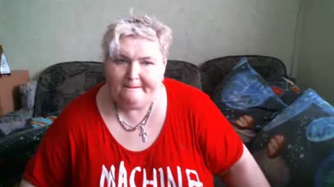 lanacat555 online show from February 20, 2025, 11:09 am