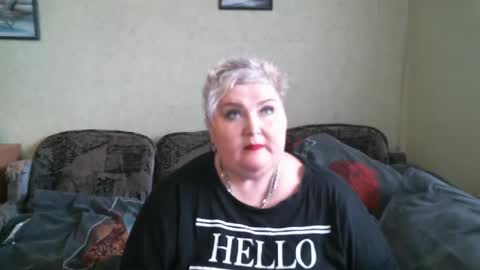 lanacat555 online show from March 3, 2025, 1:09 pm