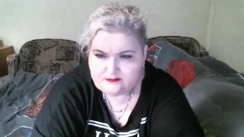 lanacat555 online show from March 3, 2025, 11:03 pm