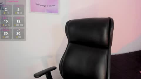 LanaJones online show from April 10, 2026, 1:16 pm