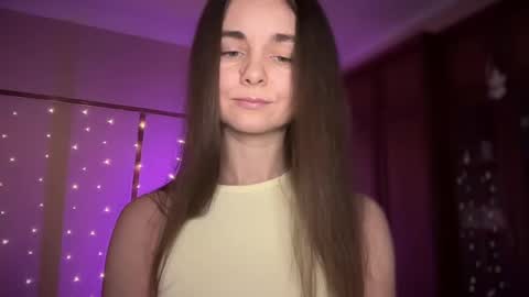 Snapshot of lanaloulou chatting on January 24, 2025, 12:52 am Lana online show from January 24, 2025, 12:52 am