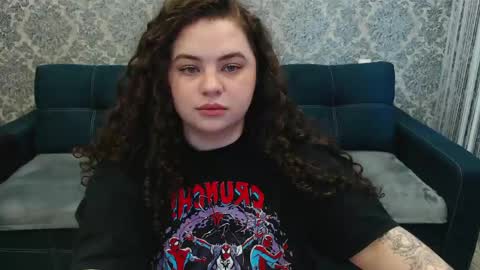 LanaRoub online show from May 18, 2026, 3:13 am