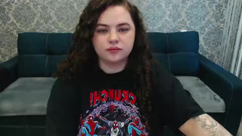 LanaRoub online show from May 18, 2026, 4:07 am