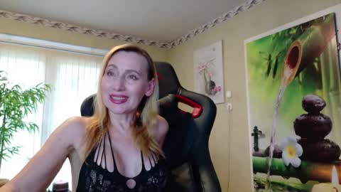 Lana online show from June 13, 2026, 5:55 pm