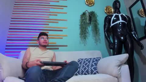 Lance  Max  online show from April 18, 2026, 2:48 am