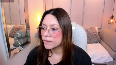 Lanna online show from October 6, 2025, 11:51 am