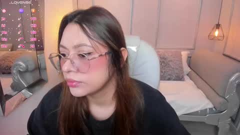 Lanna online show from October 7, 2025, 11:51 am
