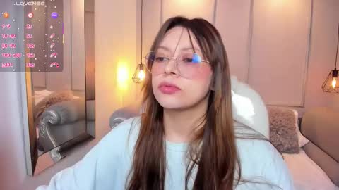 Lanna online show from October 17, 2025, 11:57 am