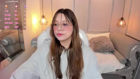 Lanna online show from October 21, 2025, 11:44 am