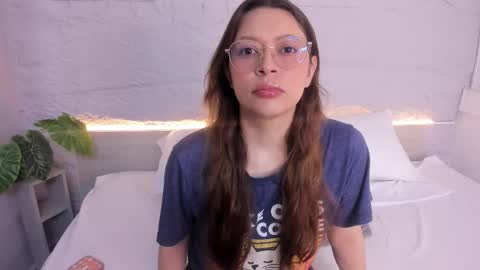 Lanna online show from March 18, 2026, 11:35 am