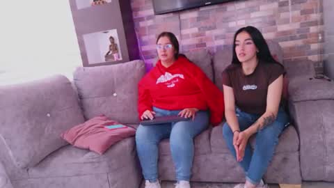 lanna_as online show from July 8, 2026, 6:45 pm