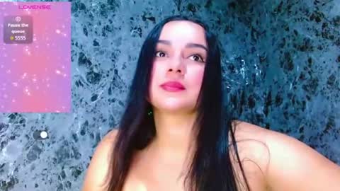 Lanna online show from June 30, 2026, 2:18 pm