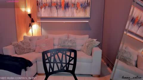 Tiana online show from September 18, 2025, 7:49 pm