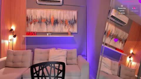 Tiana online show from November 5, 2025, 7:47 pm