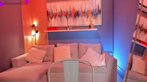 Tiana online show from November 26, 2025, 7:48 pm