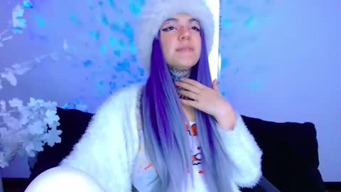 LANNIE   online show from October 5, 2025, 7:56 pm