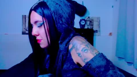 LANNIE   online show from June 18, 2026, 1:28 am