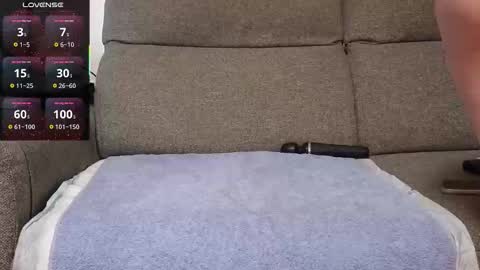 Snapshot of lapetitefrenchie83 chatting on November 4, 2025, 9:52 am lapetitefrenchie83 online show from November 4, 2025, 9:52 am