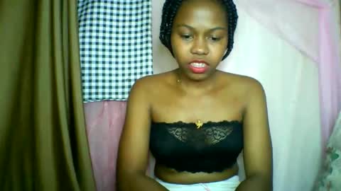 lara_belle online show from June 2, 2026, 9:39 pm