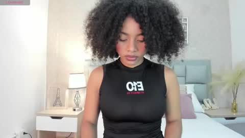 lara_spaark online show from January 18, 2026, 11:36 am