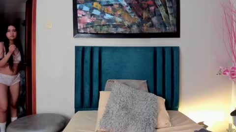 Snapshot of laragoldd chatting on October 25, 2025, 11:43 pm Lara Gold online show from October 25, 2025, 11:43 pm