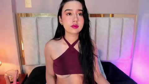 Snapshot of laragoldd chatting on January 9, 2026, 12:57 am Lara Gold online show from January 9, 2026, 12:57 am