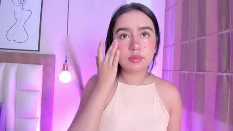 Snapshot of laragoldd chatting on February 11, 2026, 9:53 pm Lara Gold online show from February 11, 2026, 9:53 pm