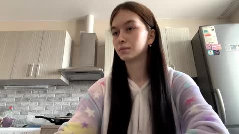 lara online show from March 5, 2026, 8:32 am