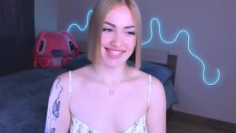 Snapshot of larakrein_lk chatting on September 17, 2025, 1:46 pm LaraKrein lk online show from September 17, 2025, 1:46 pm