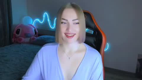 LaraKrein lk online show from March 1, 2026, 2:08 pm