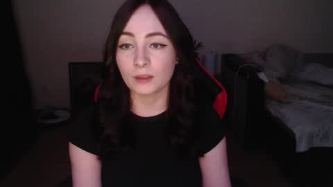 Laralianna online show from March 27, 2026, 7:02 pm