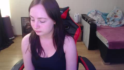 Snapshot of laralianna chatting on May 13, 2026, 2:03 pm Laralianna online show from May 13, 2026, 2:03 pm
